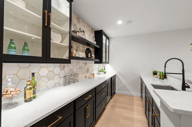 9743 Frontier Lane, Lakeville, MN 55044