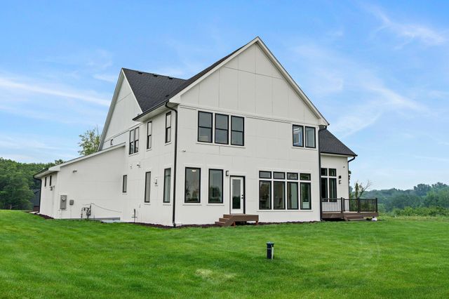 9743 Frontier Lane, Lakeville, MN 55044