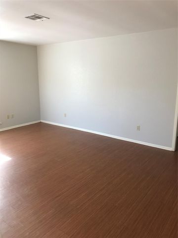 3504 Boettcher, Huntsville, TX 77340