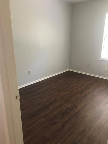 3504 Boettcher, Huntsville, TX 77340