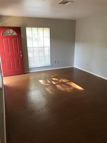 3504 Boettcher, Huntsville, TX 77340
