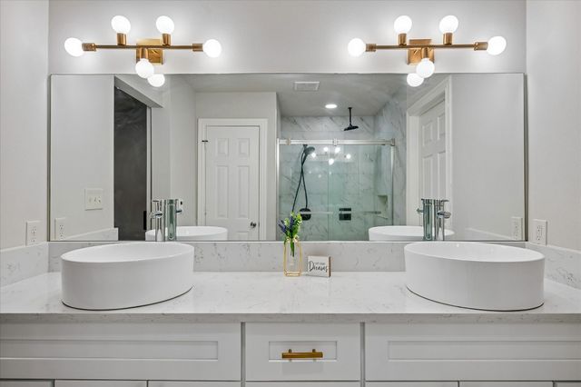 2001 Pebblebrook Trail, Irving, TX 75060