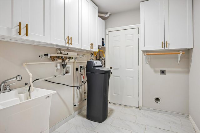 2001 Pebblebrook Trail, Irving, TX 75060