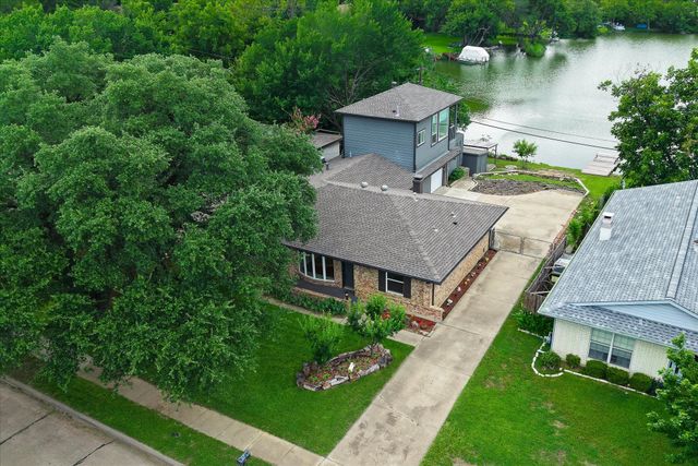 2001 Pebblebrook Trail, Irving, TX 75060