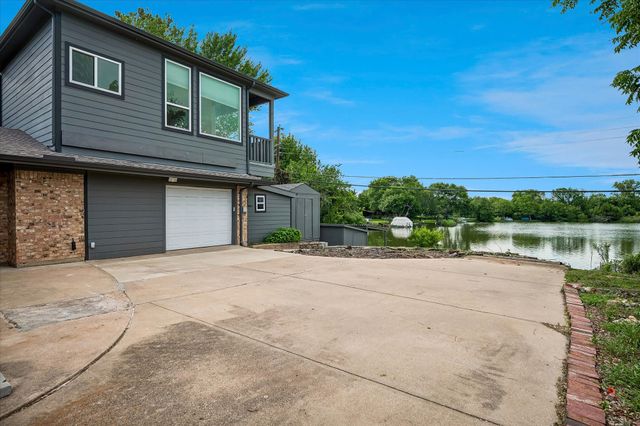 2001 Pebblebrook Trail, Irving, TX 75060