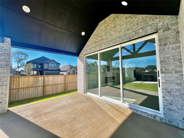 10602 Blossom River Drive, Missouri City, TX 77459