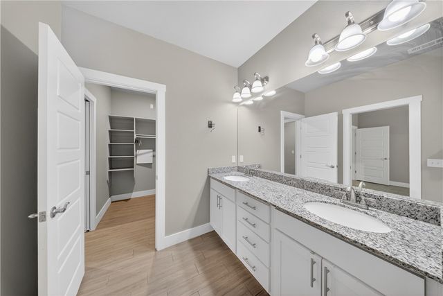 364 Kinniburgh Drive, Farmington, AR 72730