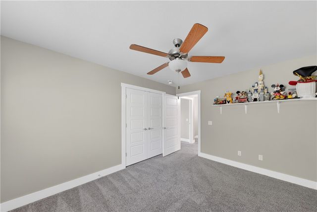 364 Kinniburgh Drive, Farmington, AR 72730