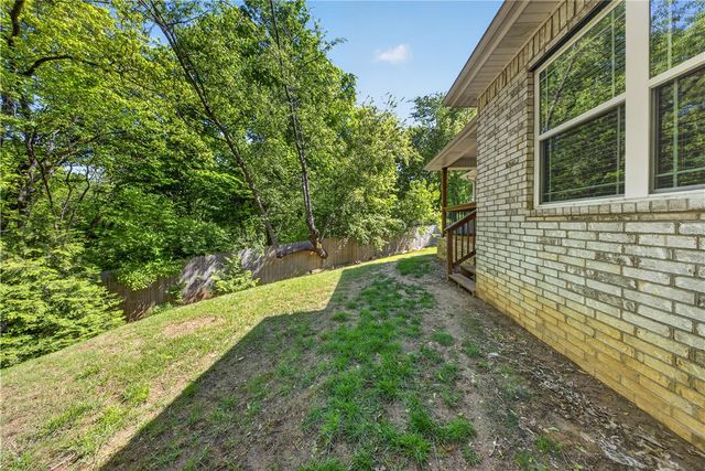 364 Kinniburgh Drive, Farmington, AR 72730