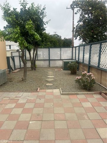 1744 Santiago, Hemet, CA 92545