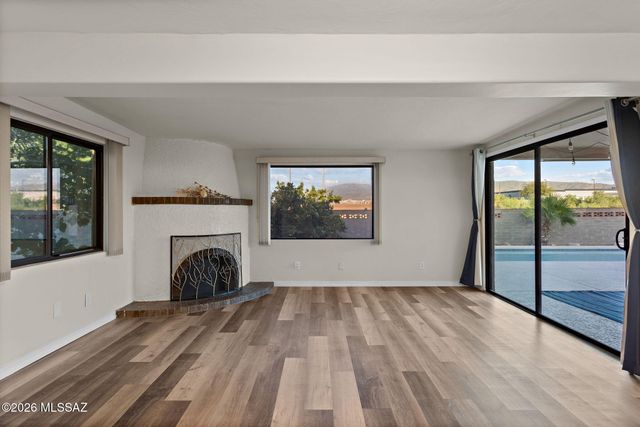 1202 N Avenida Cascada, Tucson, AZ 85715
