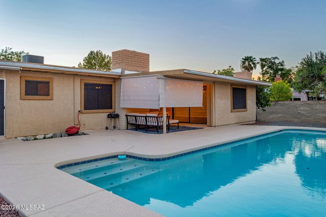 1202 N Avenida Cascada, Tucson, AZ 85715