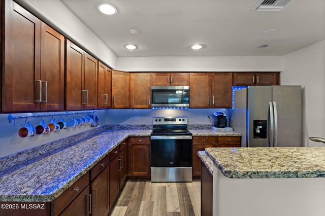 1202 N Avenida Cascada, Tucson, AZ 85715