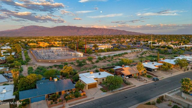 1202 N Avenida Cascada, Tucson, AZ 85715