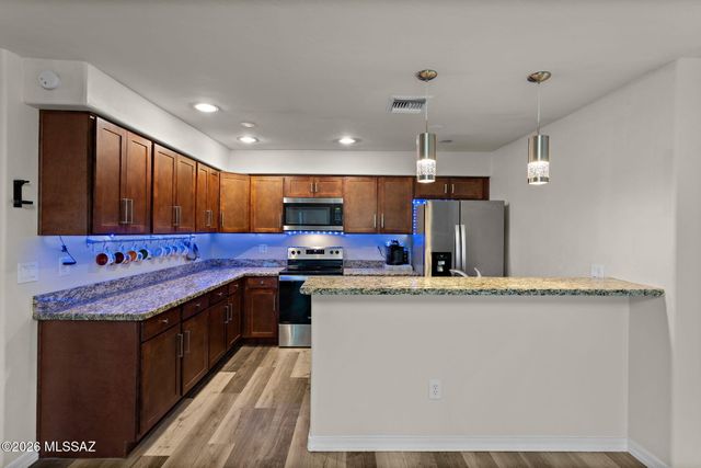1202 N Avenida Cascada, Tucson, AZ 85715