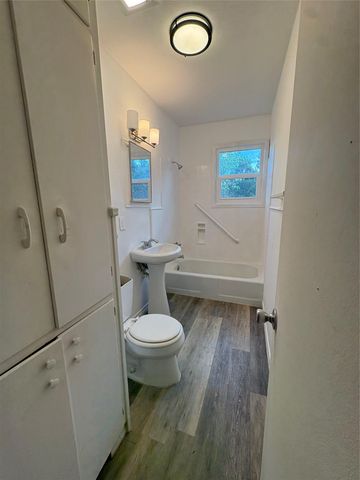 1505 O'Reilly CT C, Austin, TX 78734