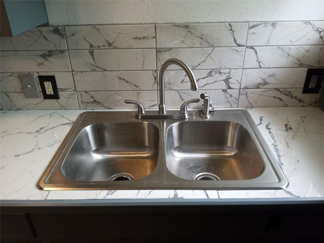 1505 O'Reilly CT C, Austin, TX 78734