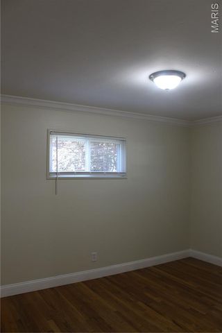 263 Meadowcrest Drive, Ferguson, MO 63135