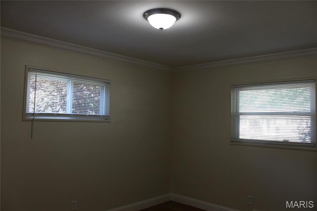 263 Meadowcrest Drive, Ferguson, MO 63135