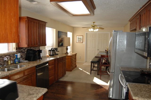 5608 Fairway Circle, Haltom City, TX 76117