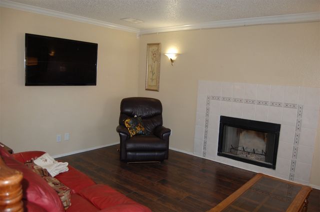 5608 Fairway Circle, Haltom City, TX 76117