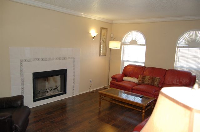 5608 Fairway Circle, Haltom City, TX 76117