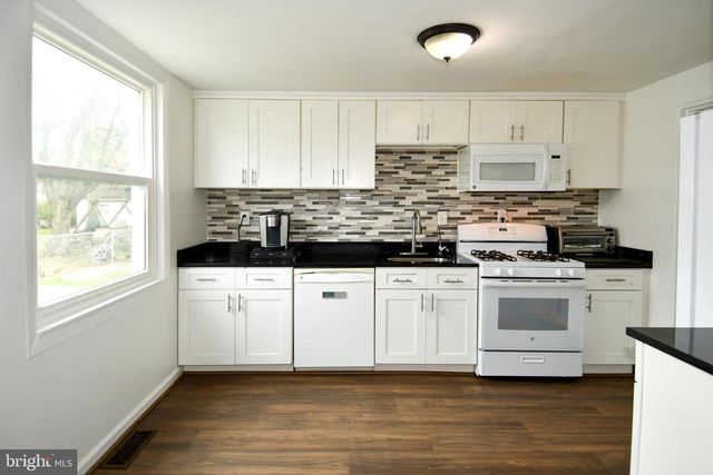 1011 LONDONDERRY DR, Glen Burnie, MD 21061