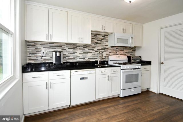 1011 LONDONDERRY DR, Glen Burnie, MD 21061