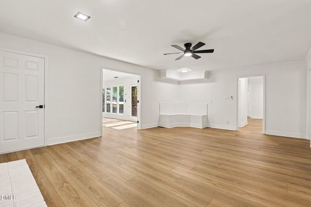 102 Amesbury Lane, Cary, NC 27511