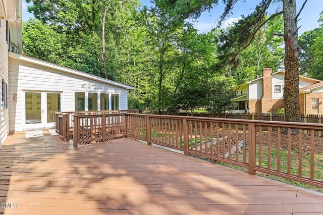 102 Amesbury Lane, Cary, NC 27511