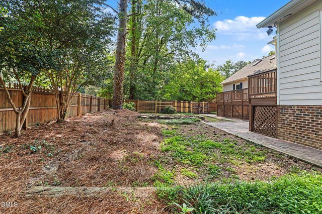 102 Amesbury Lane, Cary, NC 27511