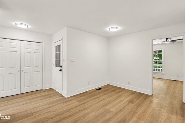 102 Amesbury Lane, Cary, NC 27511