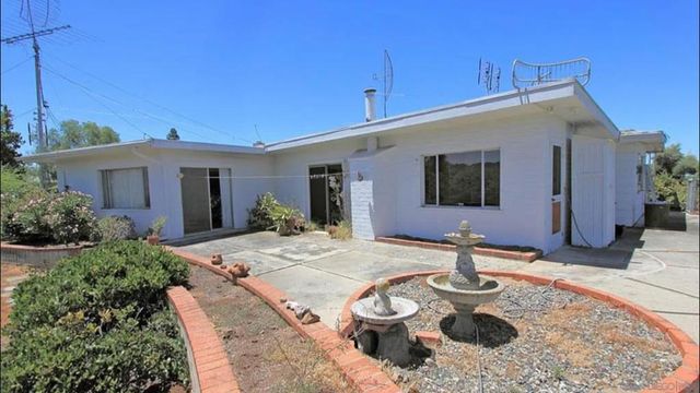 630 Cortez Ave, Vista, CA 92084