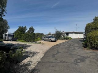 630 Cortez Ave, Vista, CA 92084