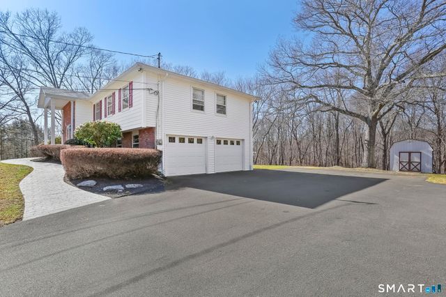 34 Jockey Hollow Road, Monroe, CT 06468