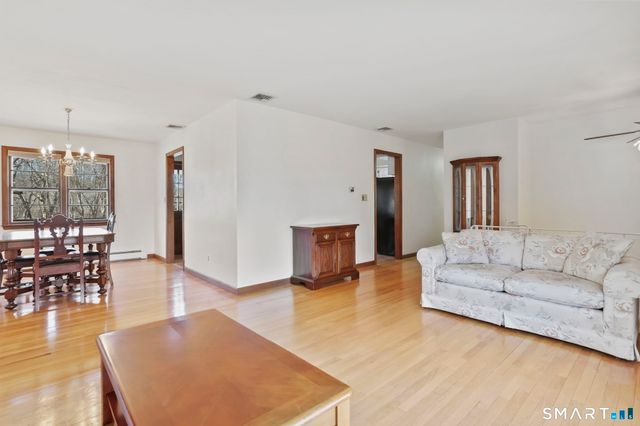 34 Jockey Hollow Road, Monroe, CT 06468