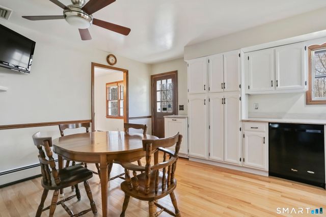 34 Jockey Hollow Road, Monroe, CT 06468