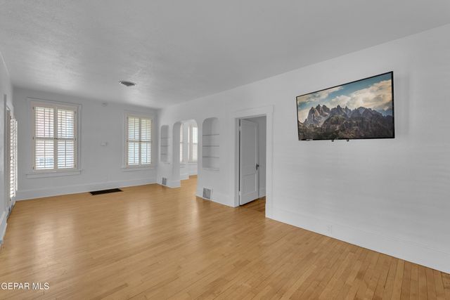 1512 ELM Street, El Paso, TX 79930