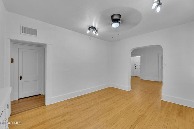 1512 ELM Street, El Paso, TX 79930