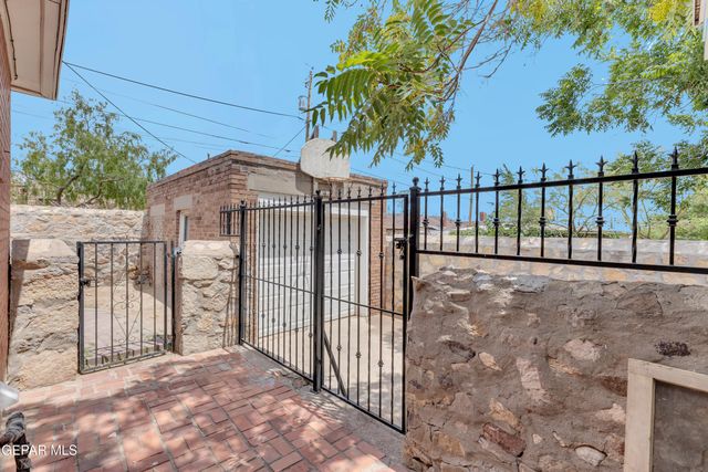 1512 ELM Street, El Paso, TX 79930
