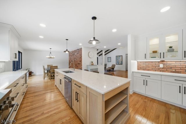 40 HIGH RIDGE ROAD, Parsippany-troy Hills Twp., NJ 07869