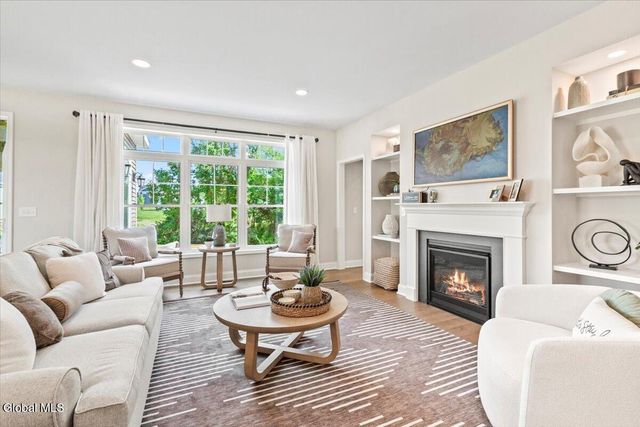 12 Clover Leaf Drive, Halfmoon, NY 12065