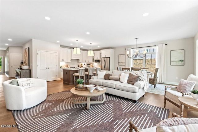 12 Clover Leaf Drive, Halfmoon, NY 12065