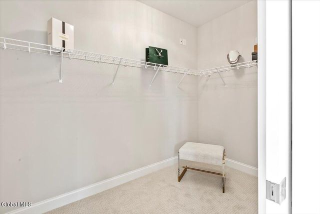 12 Clover Leaf Drive, Halfmoon, NY 12065