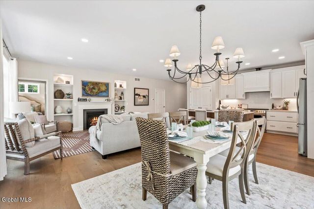 12 Clover Leaf Drive, Halfmoon, NY 12065