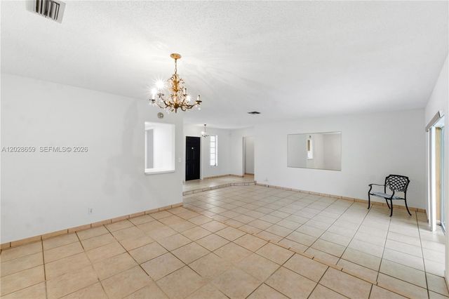 2210 N 52nd Ave, Hollywood, FL 33021