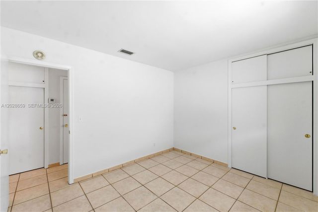 2210 N 52nd Ave, Hollywood, FL 33021