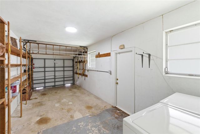 2210 N 52nd Ave, Hollywood, FL 33021