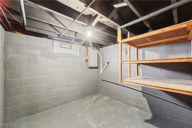 7427 Woodhaven Avenue, Brooklyn, OH 44144
