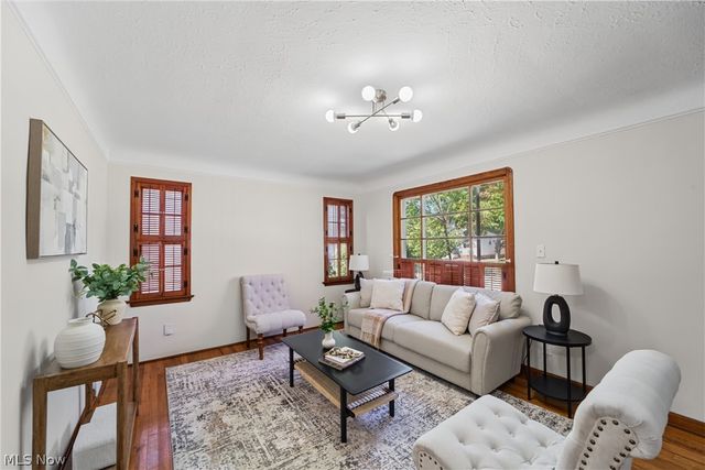 7427 Woodhaven Avenue, Brooklyn, OH 44144